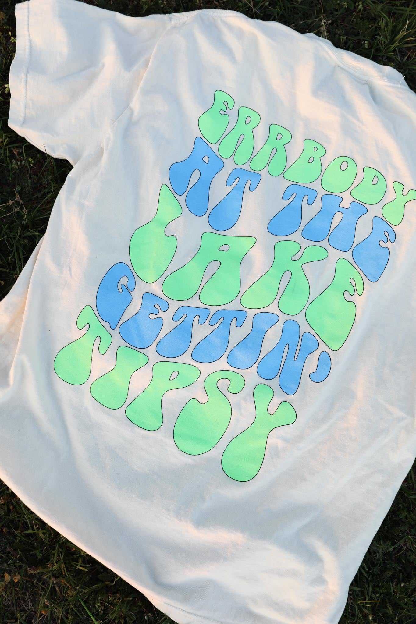 Errbody at the Lake Gettin Tipsy Graphic Tee