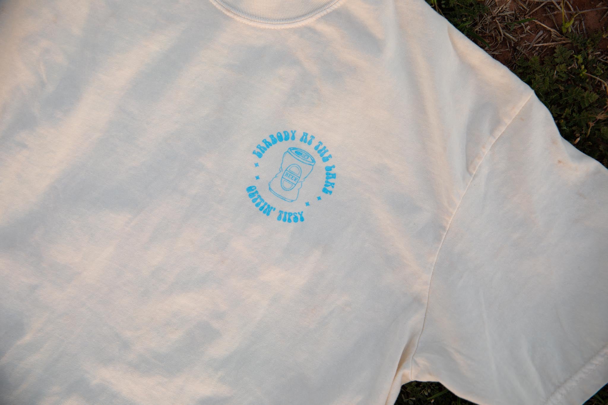 Errbody at the Lake Gettin Tipsy Graphic Tee