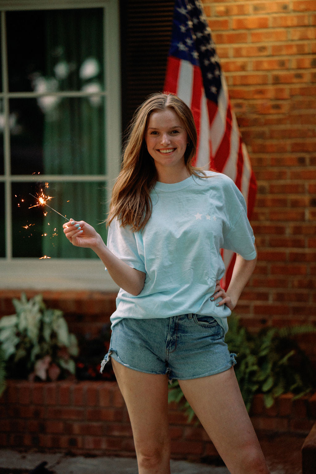 You Make Me Want a Hotdog - Fourth of July Graphic Tee